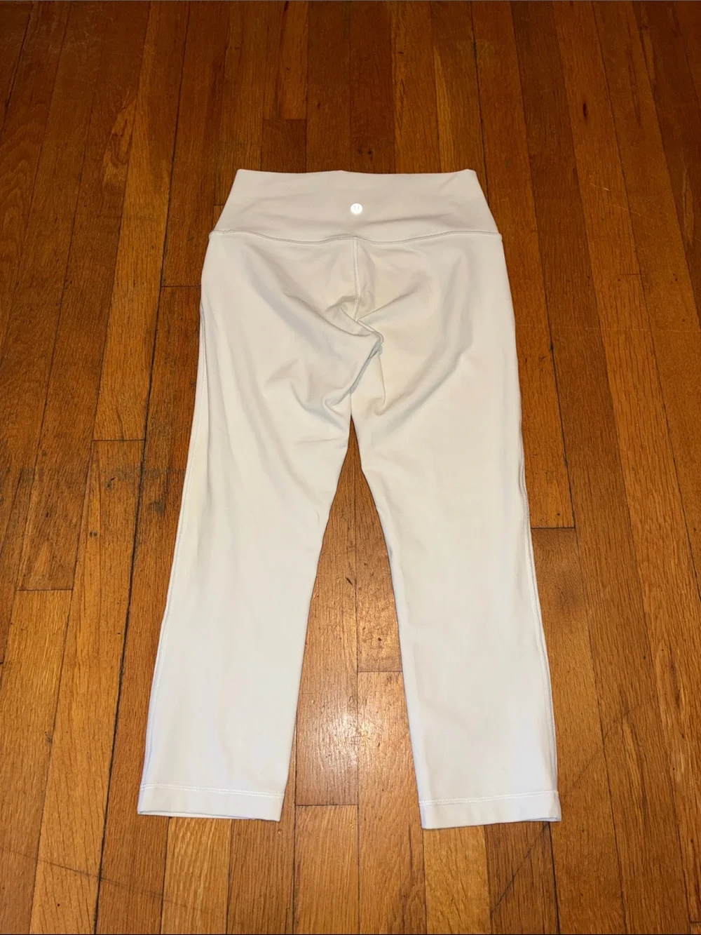 Lululemon Wunder Under Crop High Rise Tights 21” in White, Women’s size 6